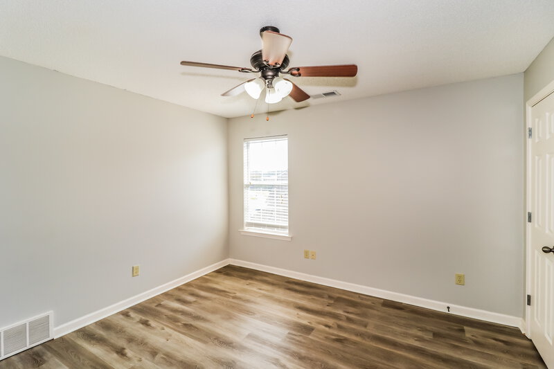 1,890/Mo, 10 Alex Cv Somerville, TN 38068 Bedroom View