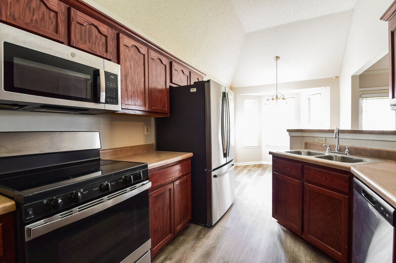 1,760/Mo, 4088 Carroll Dr W Horn Lake, MS 38637 Kitchen View 2