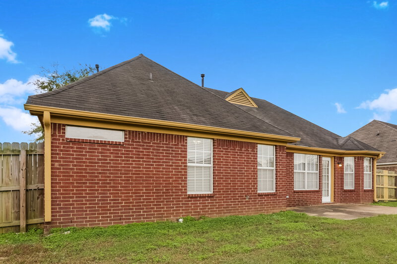 2,550/Mo, 4088 Carroll Dr W Horn Lake, MS 38637 Rear View