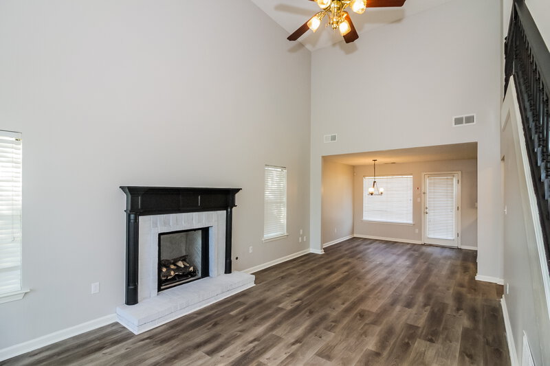 1,970/Mo, 5030 Baywood Dr Millington, TN 38053 Living Room View