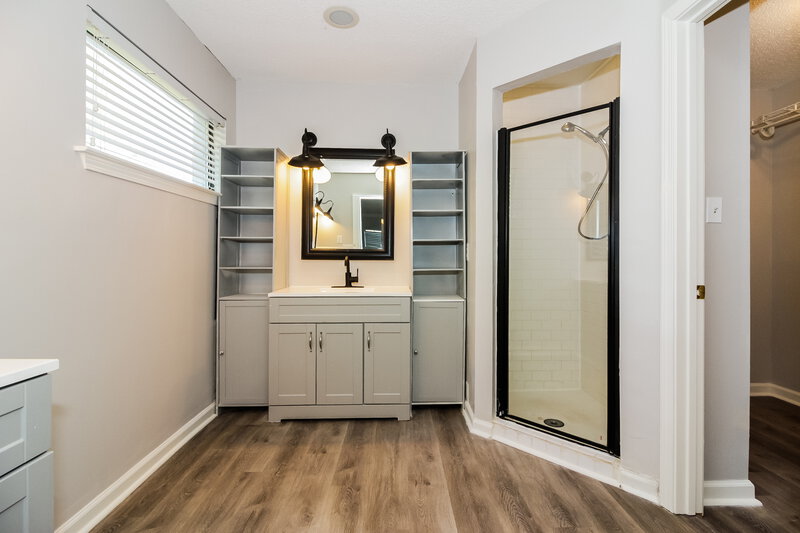 1,970/Mo, 5030 Baywood Dr Millington, TN 38053 Main Bathroom View 2