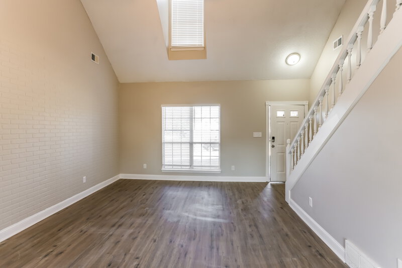 1,640/Mo, 5820 Ridgetop Dr Horn Lake, MS 38637 Living Room View