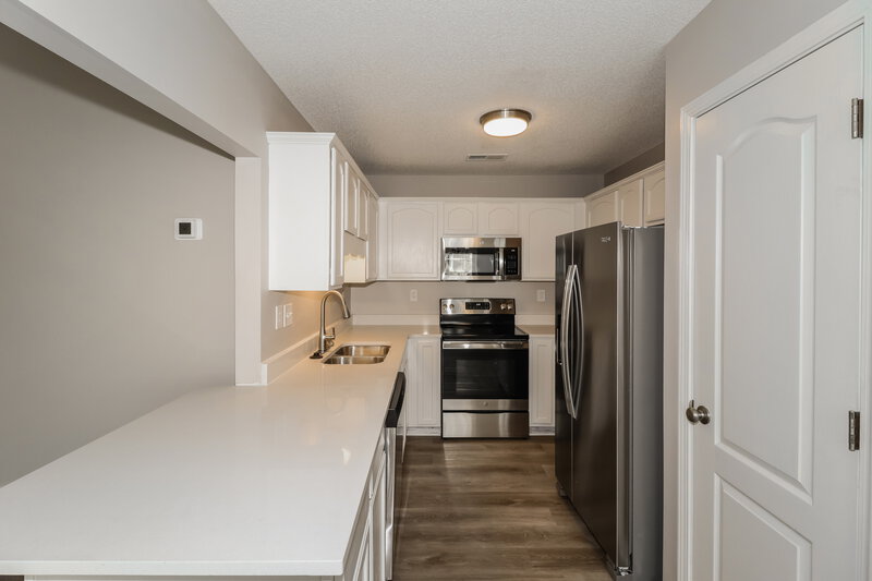 1,905/Mo, 9137 Cinderhill Cv E Cordova, TN 38016 Kitchen View