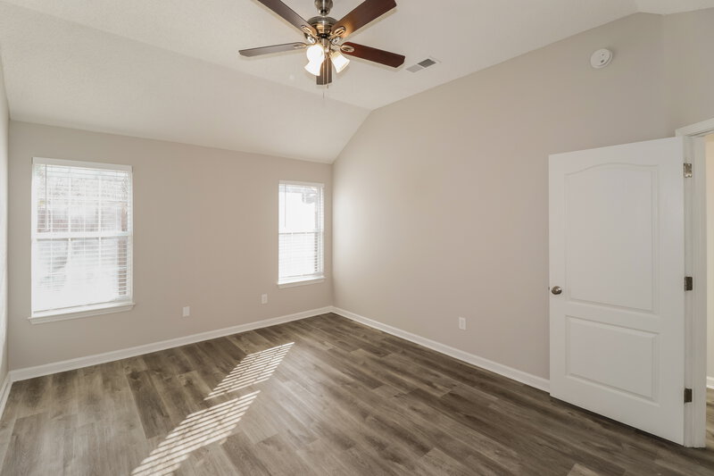 1,905/Mo, 9137 Cinderhill Cv E Cordova, TN 38016 Main Bedroom View 2