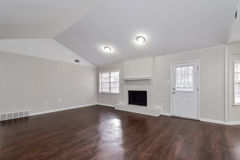 1,965/Mo, 7371 Hollorn Ln Memphis, TN 38125 Living Room View