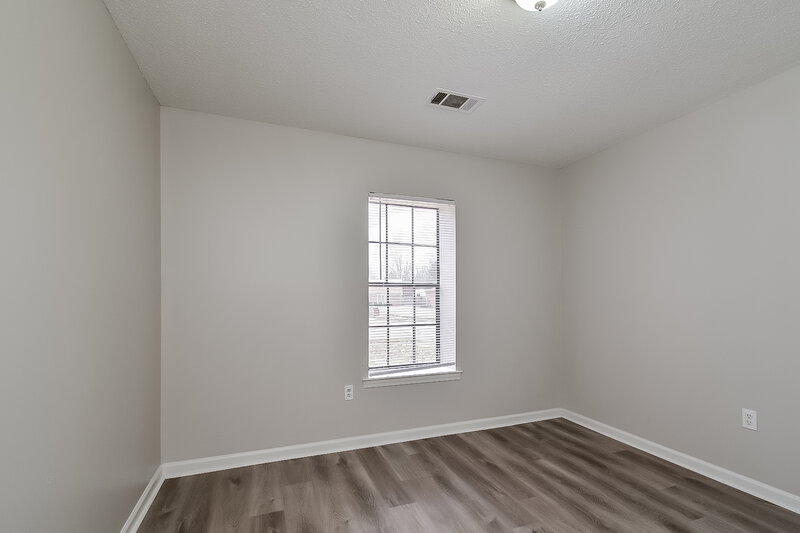 1,965/Mo, 7371 Hollorn Ln Memphis, TN 38125 Bedroom View 3