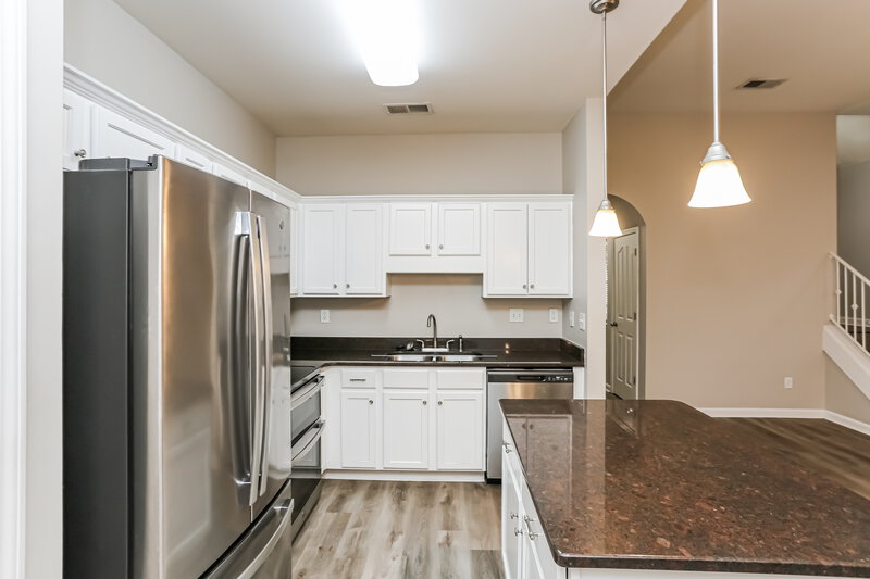 2,120/Mo, 4969 Shaws Ridge Trl Arlington, TN 38002 Kitchen View 2