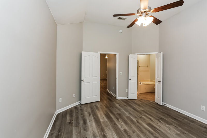 2,120/Mo, 4969 Shaws Ridge Trl Arlington, TN 38002 Main Bedroom View 2