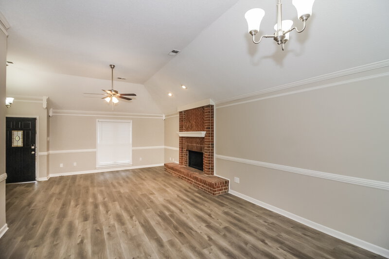 1,915/Mo, 8695 Chris Suzanne Cir Cordova, TN 38018 Living Room View 2