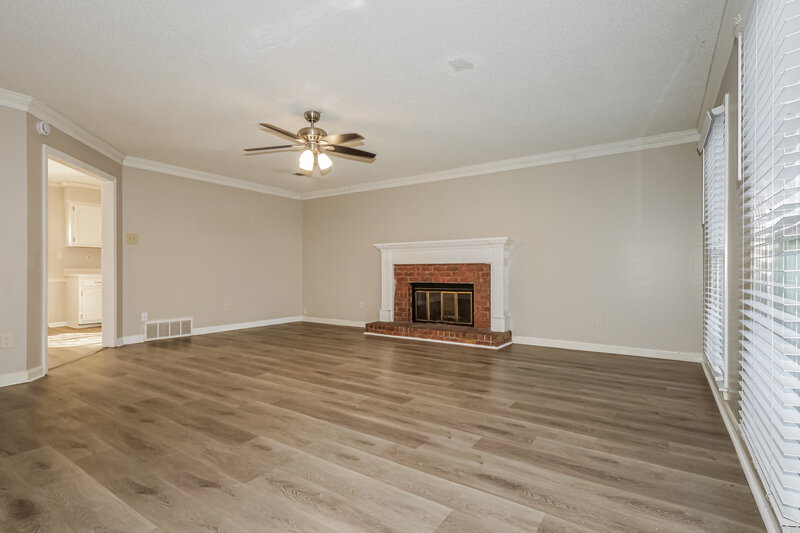 1,940/Mo, 329 Locust Grove Dr Memphis, TN 38018 Living Room View