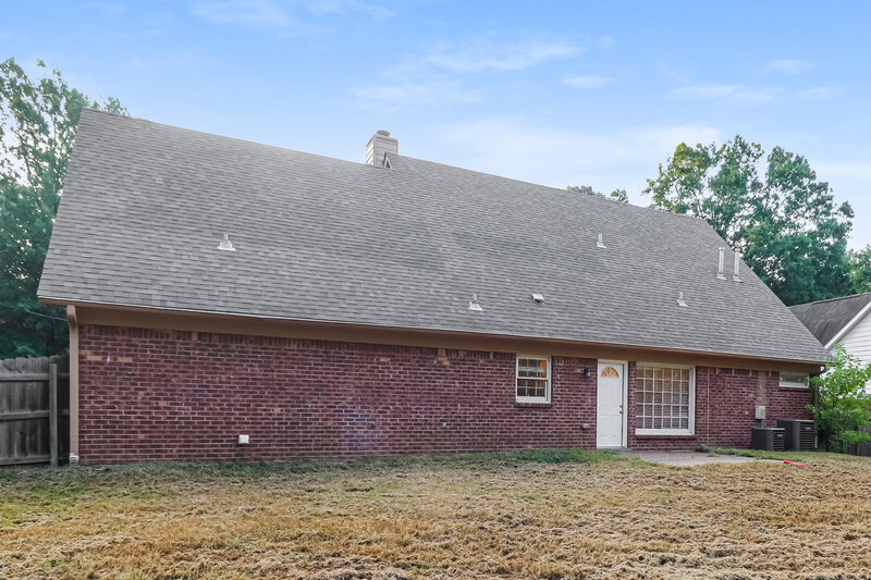 2,075/Mo, 329 Locust Grove Dr Memphis, TN 38018 Rear View 2