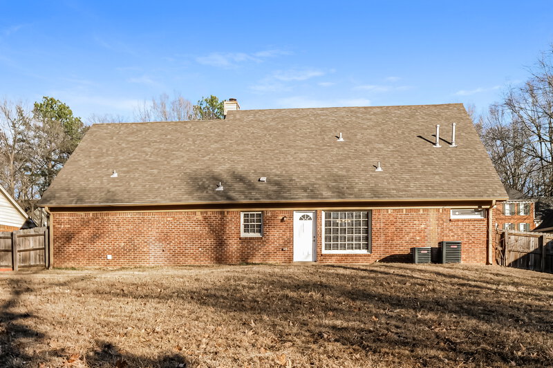 1,940/Mo, 329 Locust Grove Dr Memphis, TN 38018 Rear View