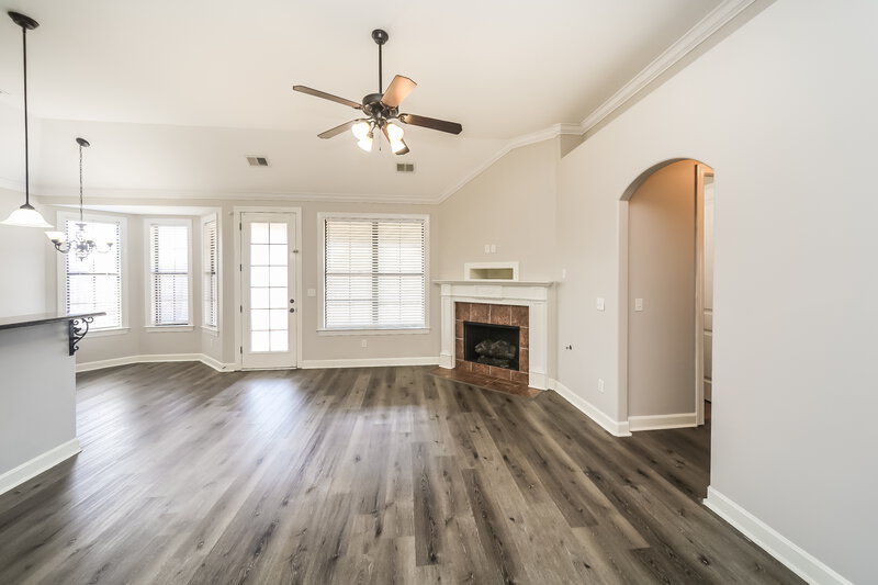 1,850/Mo, 4845 Cantata Dr Walls, MS 38680 Living Room View 2
