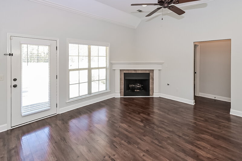 2,410/Mo, 1345 Bending Oak W Hernando, MS 38632 Living Room View 2