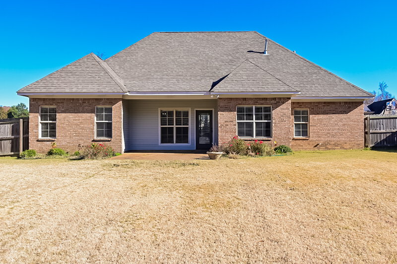 2,410/Mo, 1345 Bending Oak W Hernando, MS 38632 Rear View