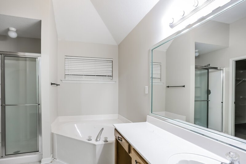 1,710/Mo, 871 Galyon Dr Southaven, MS 38671 Main Bathroom View 2