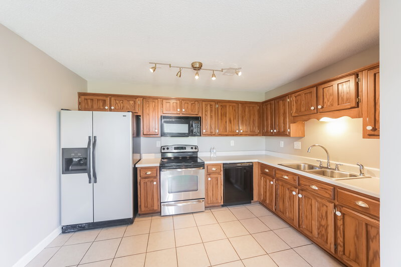 1,875/Mo, 5375 Pollard Dr Southaven, MS 38671 Kitchen View 2