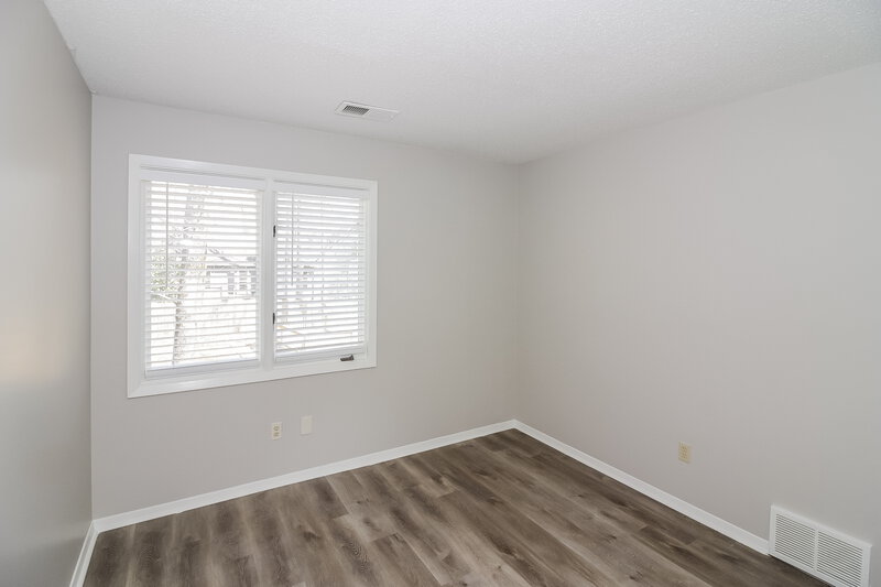 2,205/Mo, 399 Reksten Cv Cordova, TN 38018 Bedroom View 2