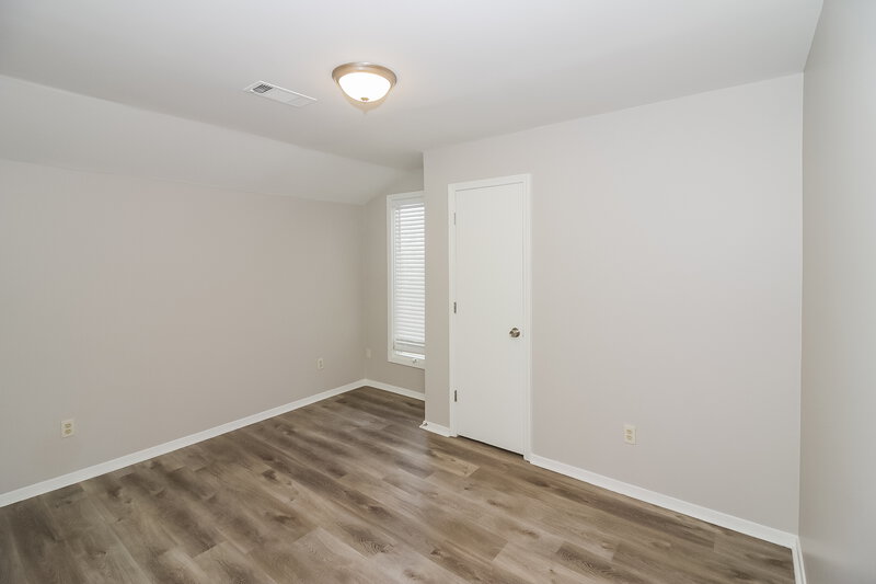 2,205/Mo, 399 Reksten Cv Cordova, TN 38018 Bedroom View 3