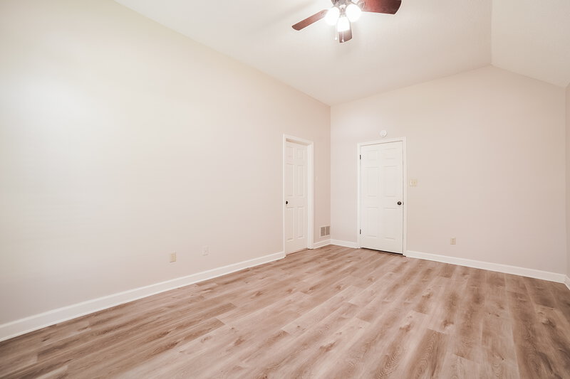 1,720/Mo, 6136 Cherokee Dr Olive Branch, MS 38654 Main Bedroom View 2