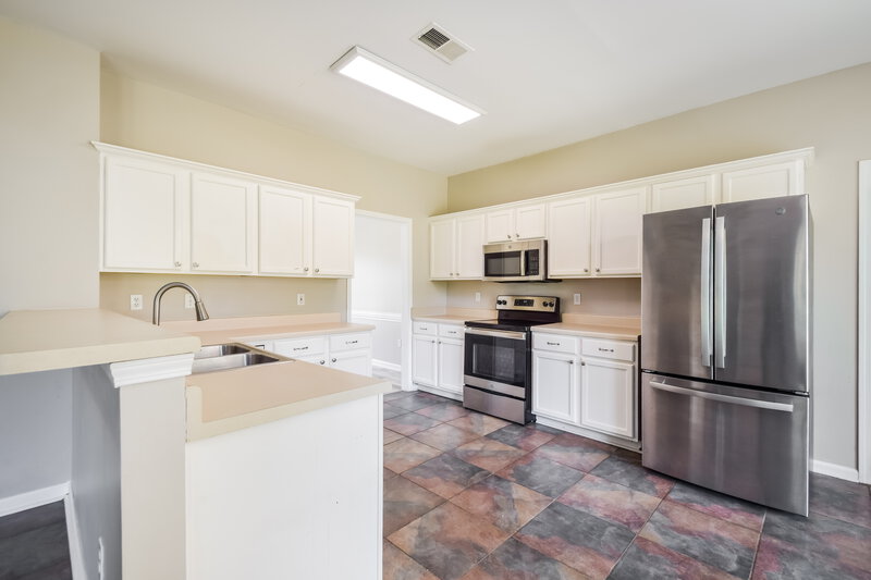 0/Mo, 5606 Southbend Olive Branch, MS 38654 Kitchen View