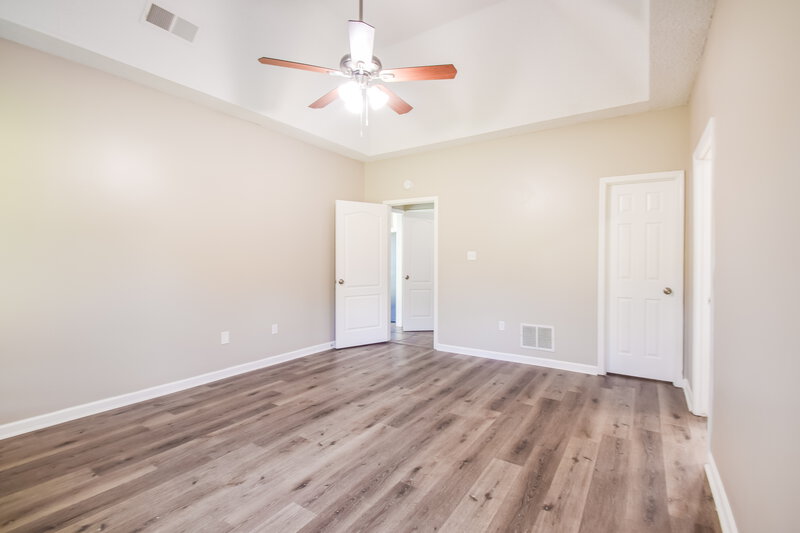 0/Mo, 5606 Southbend Olive Branch, MS 38654 Main Bedroom View