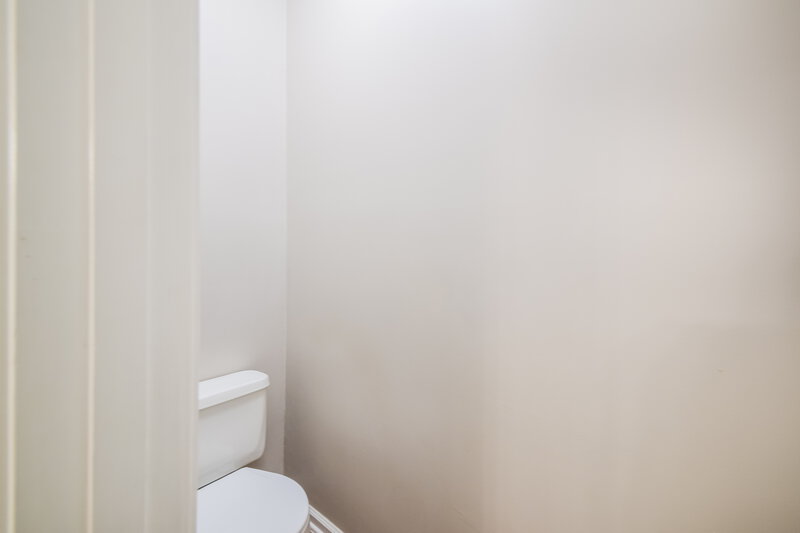 0/Mo, 5606 Southbend Olive Branch, MS 38654 Powder Room View