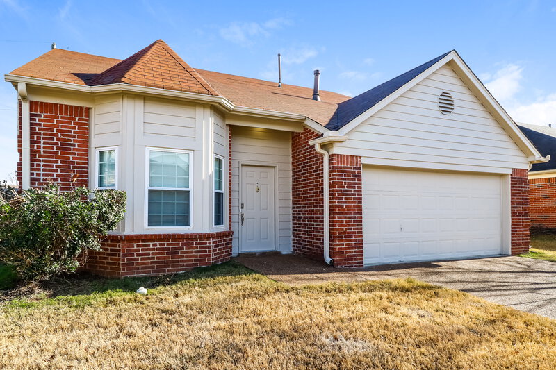 2,020/Mo, 1024 Scofield Dr Cordova, TN 38018 Front View