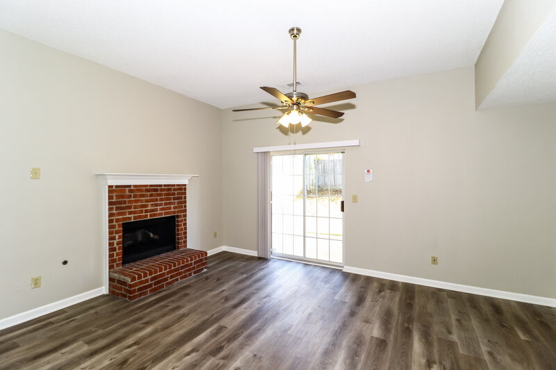 2,020/Mo, 1024 Scofield Dr Cordova, TN 38018 Living Room View