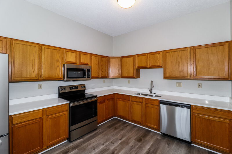 2,020/Mo, 1024 Scofield Dr Cordova, TN 38018 Kitchen View 2
