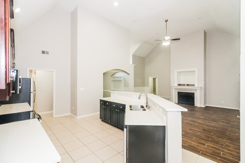 2,415/Mo, 5094 Summer Mist Cv Arlington, TN 38002 Kitchen View 2