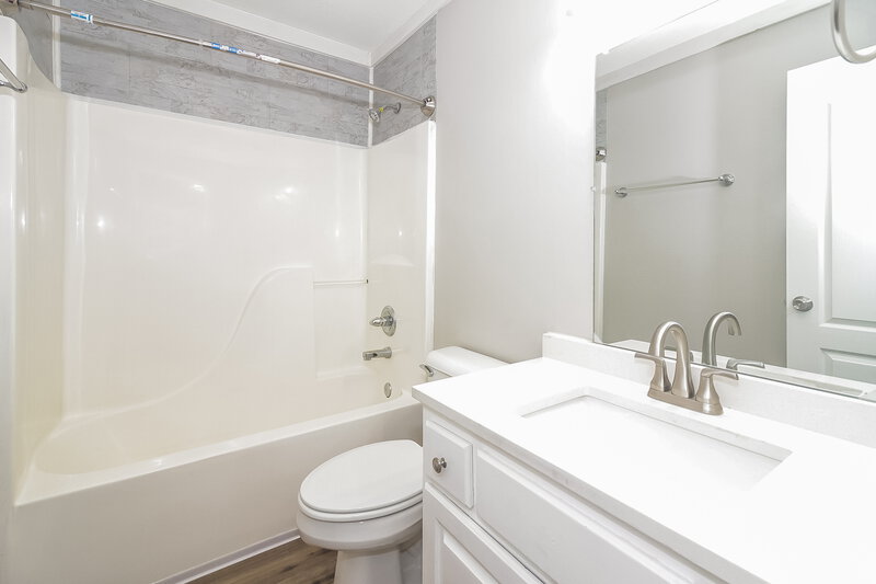 2,415/Mo, 5094 Summer Mist Cv Arlington, TN 38002 Bathroom View