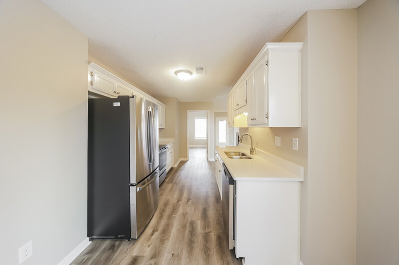 1,940/Mo, 7902 Allendale Cv Olive Branch, MS 38654 Kitchen View 2