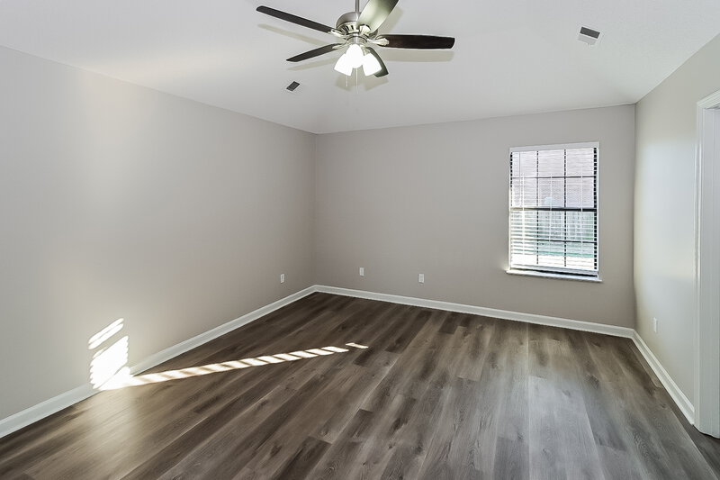 1,860/Mo, 10873 E Ridge Dr Olive Branch, MS 38654 Main Bedroom View