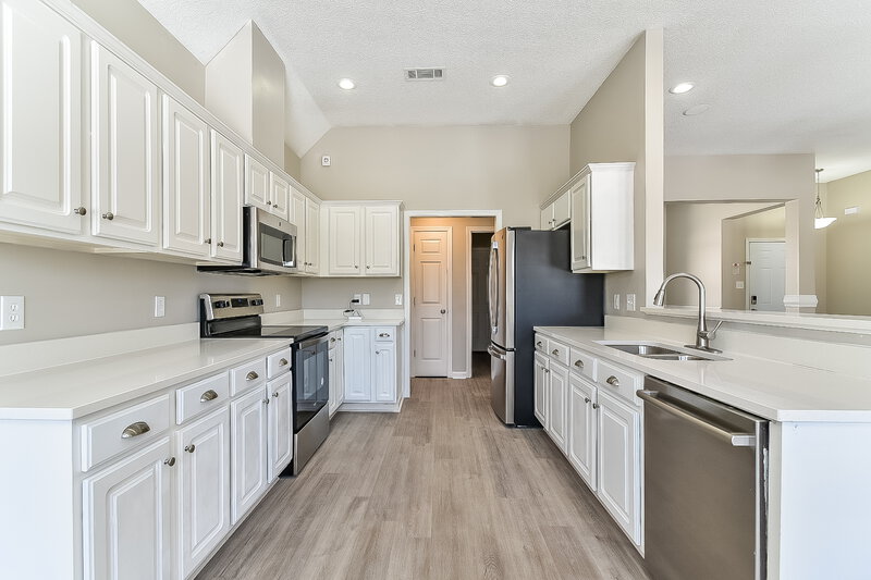2,085/Mo, 8324 Trondheim Dr Cordova, TN 38018 Kitchen View
