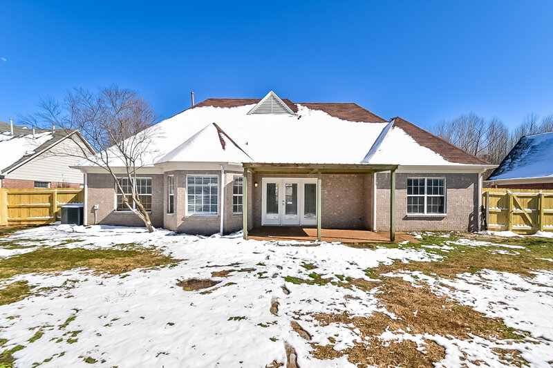 2,085/Mo, 8324 Trondheim Dr Cordova, TN 38018 Rear View