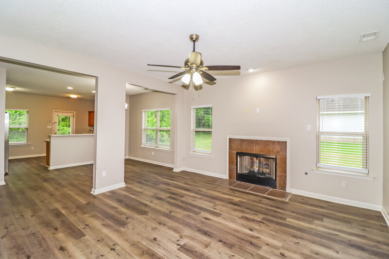 2,095/Mo, 8429 Wild Dune Ln Bartlett, TN 38002 Living Room View