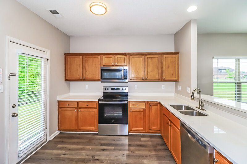 2,095/Mo, 8429 Wild Dune Ln Bartlett, TN 38002 Kitchen View