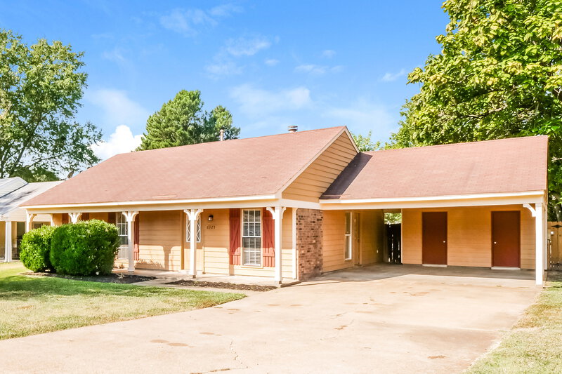 1,380/Mo, 6325 Kensington Rd Horn Lake, MS 38637 Front View