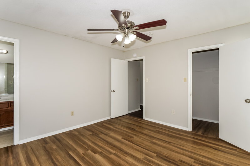 1,380/Mo, 6325 Kensington Rd Horn Lake, MS 38637 Main Bedroom View