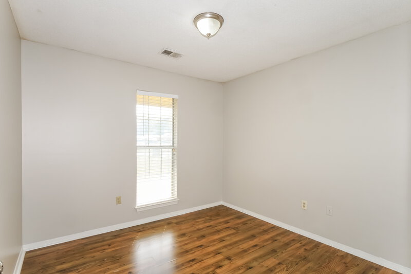 1,380/Mo, 6325 Kensington Rd Horn Lake, MS 38637 Bedroom View