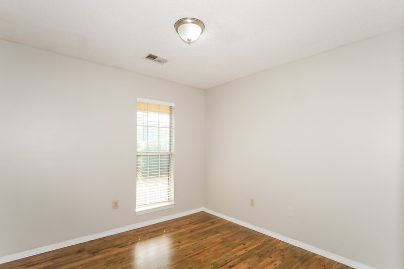 1,380/Mo, 6325 Kensington Rd Horn Lake, MS 38637 Bedroom View 2