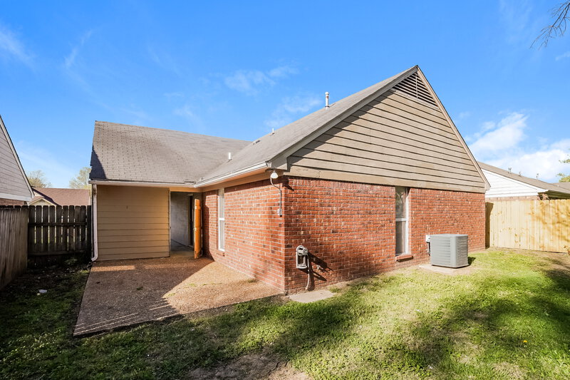 2,030/Mo, 3409 Laurelwood St Horn Lake, MS 38637 Rear View