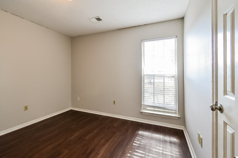 1,470/Mo, 7301 Dunbarton Dr Horn Lake, MS 38637 Bedroom View