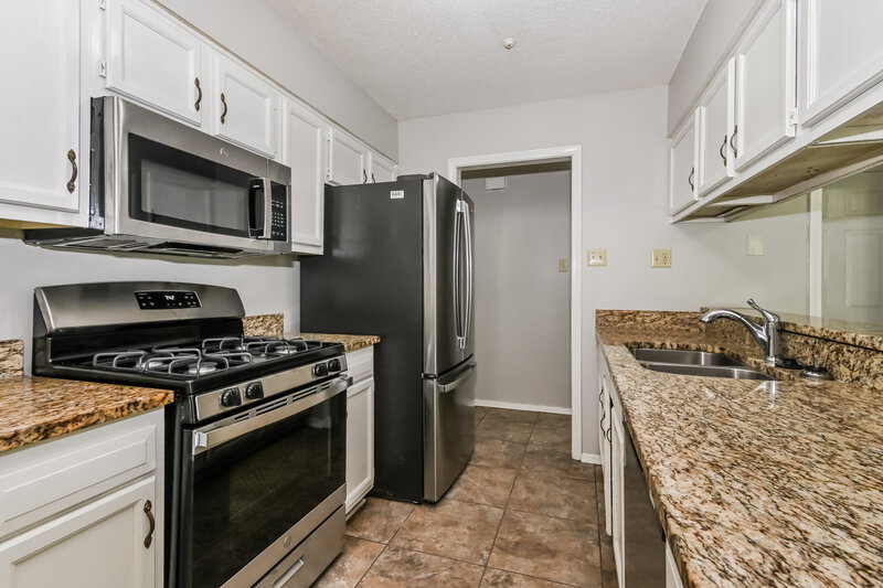 1,385/Mo, 3655 Corsica Dr Horn Lake, MS 38637 Kitchen View 2