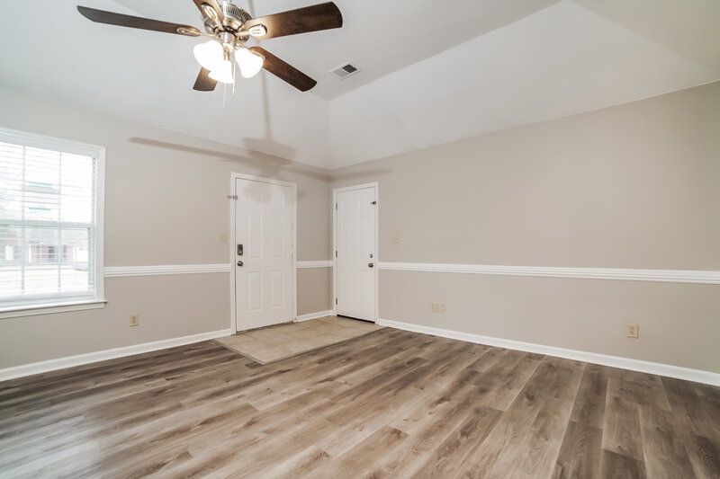 1,665/Mo, 9862 Allen Pkwy S Olive Branch, MS 38654 Living Room View