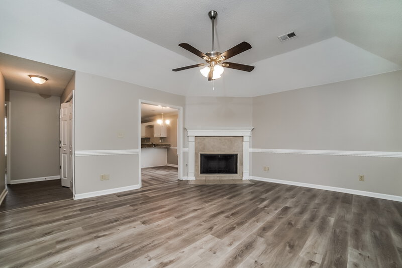 1,665/Mo, 9862 Allen Pkwy S Olive Branch, MS 38654 Living Room View 3