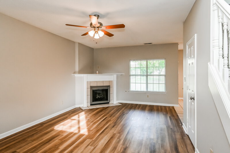 2,010/Mo, 9213 Gavin Dr Olive Branch, MS 38654 Living Room View