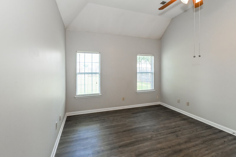 2,010/Mo, 9213 Gavin Dr Olive Branch, MS 38654 Main Bedroom View 2