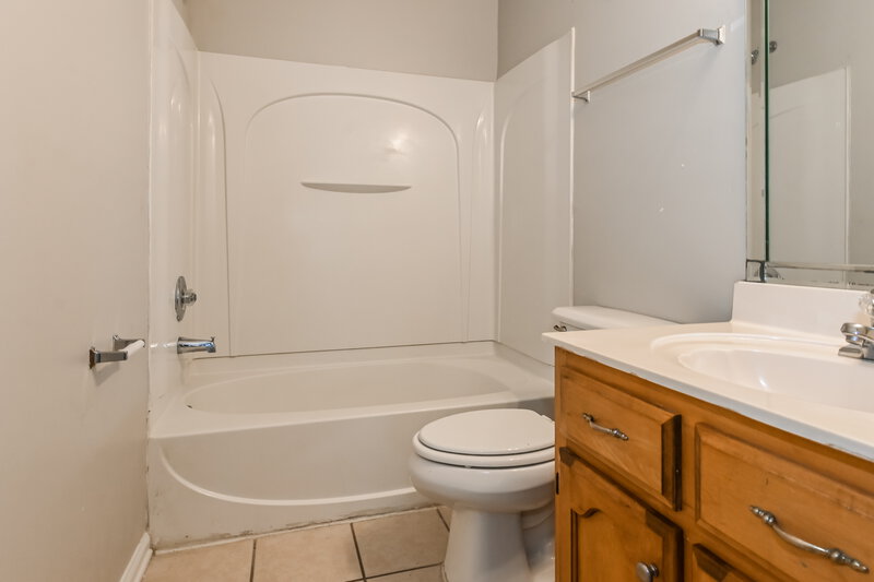 2,010/Mo, 9213 Gavin Dr Olive Branch, MS 38654 Bathroom View